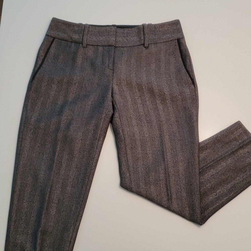 Loft Black/White Herringbone Ankle Pant Size 0